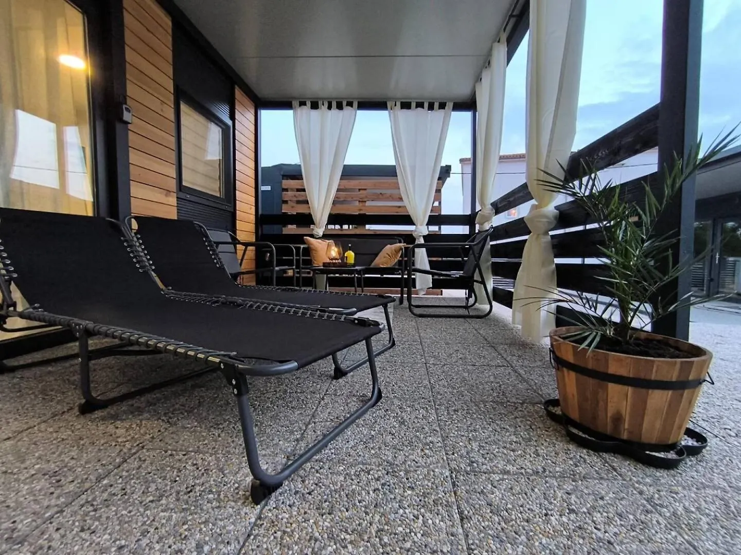 Luxury Ondina- Beachfront Retreat Turanj