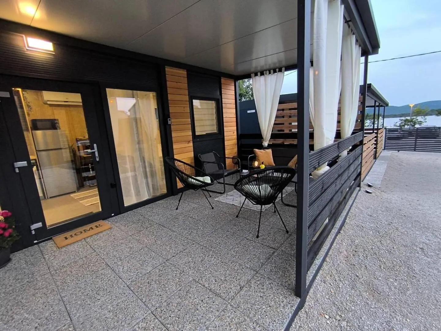 Holiday home Luxury Ondina- Beachfront Retreat Turanj