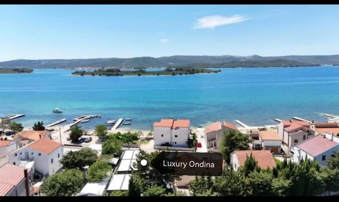 Luxury Ondina- Beachfront Retreat Turanj Croatia