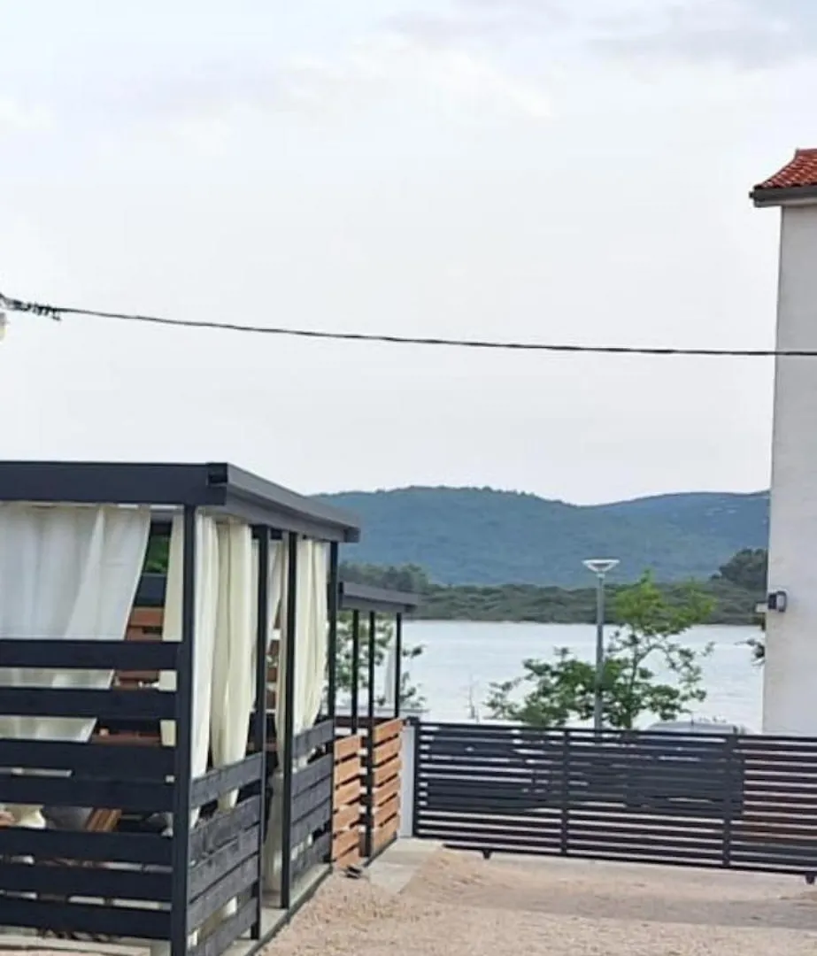 Luxury Ondina- Beachfront Retreat Turanj Holiday home